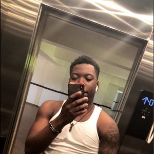 Meet your Posher, Nicholas